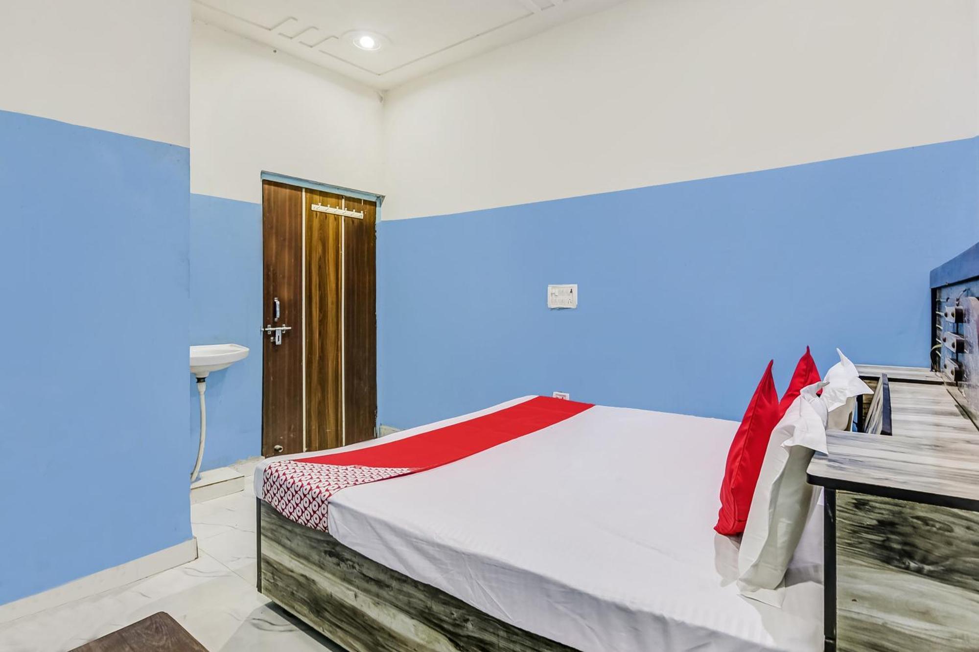 Hotel O D.K. Palace Rewāri Buitenkant foto